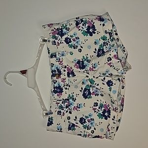 Aeropostale White Floral Comfortable Jean Shorts Size 3/4